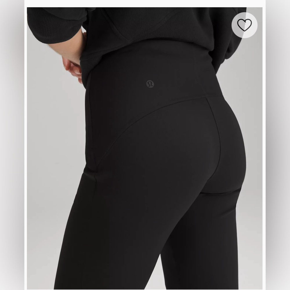 Black Lululemon Smooth Fit Pull-On High-Rise Pant
Regular Size 4